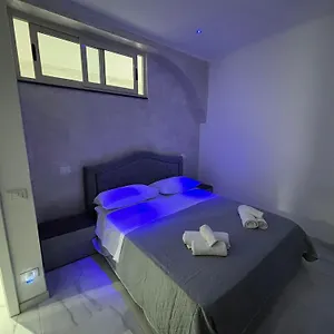 https://apt-domus-sunny.hotels-amalfi.com